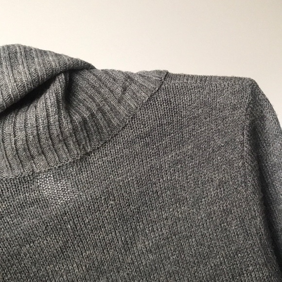 ✨✨Olive Turtle Neck Dress✨✨ - Picture 2 of 2